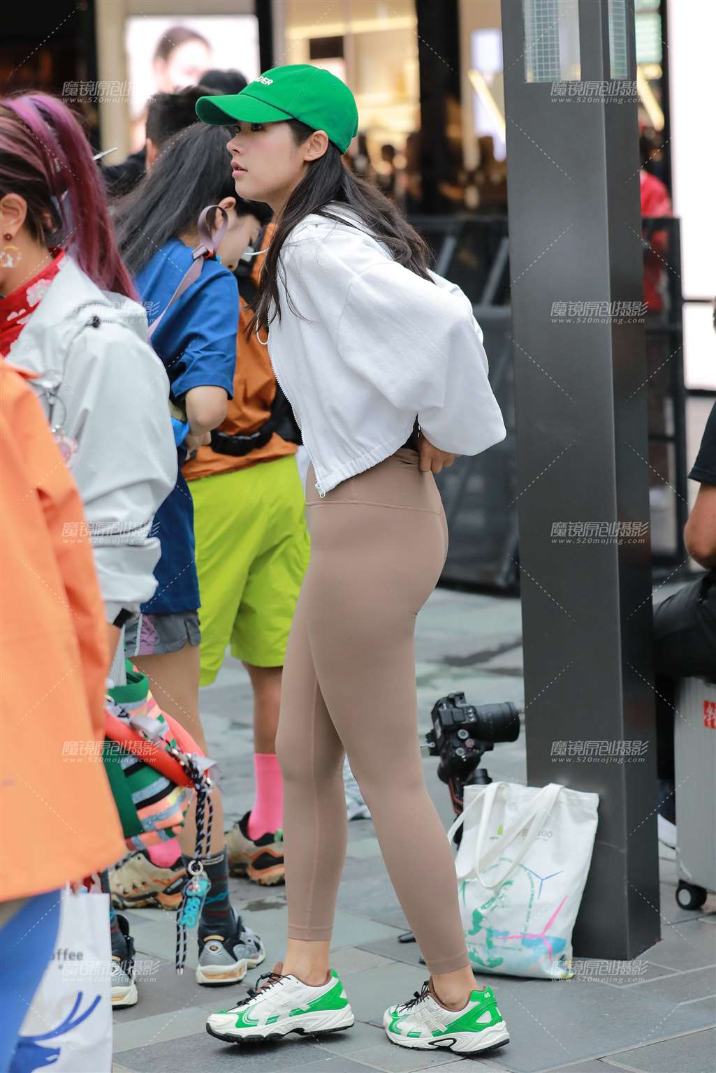 图片[5]-棕色瑜伽裤-街拍流行馆