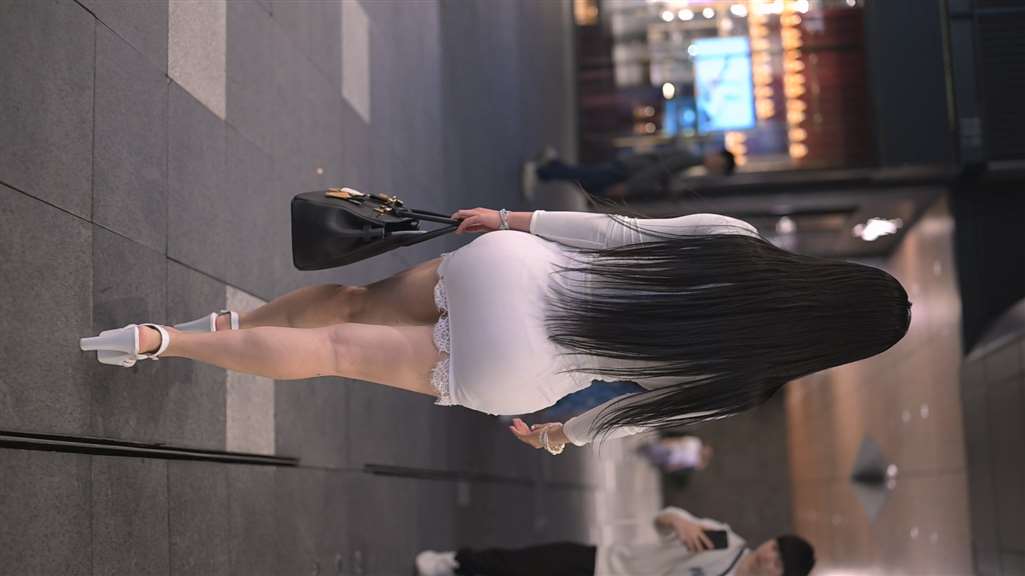 图片[3]-低胸美女高清视频纯享版-街拍流行馆