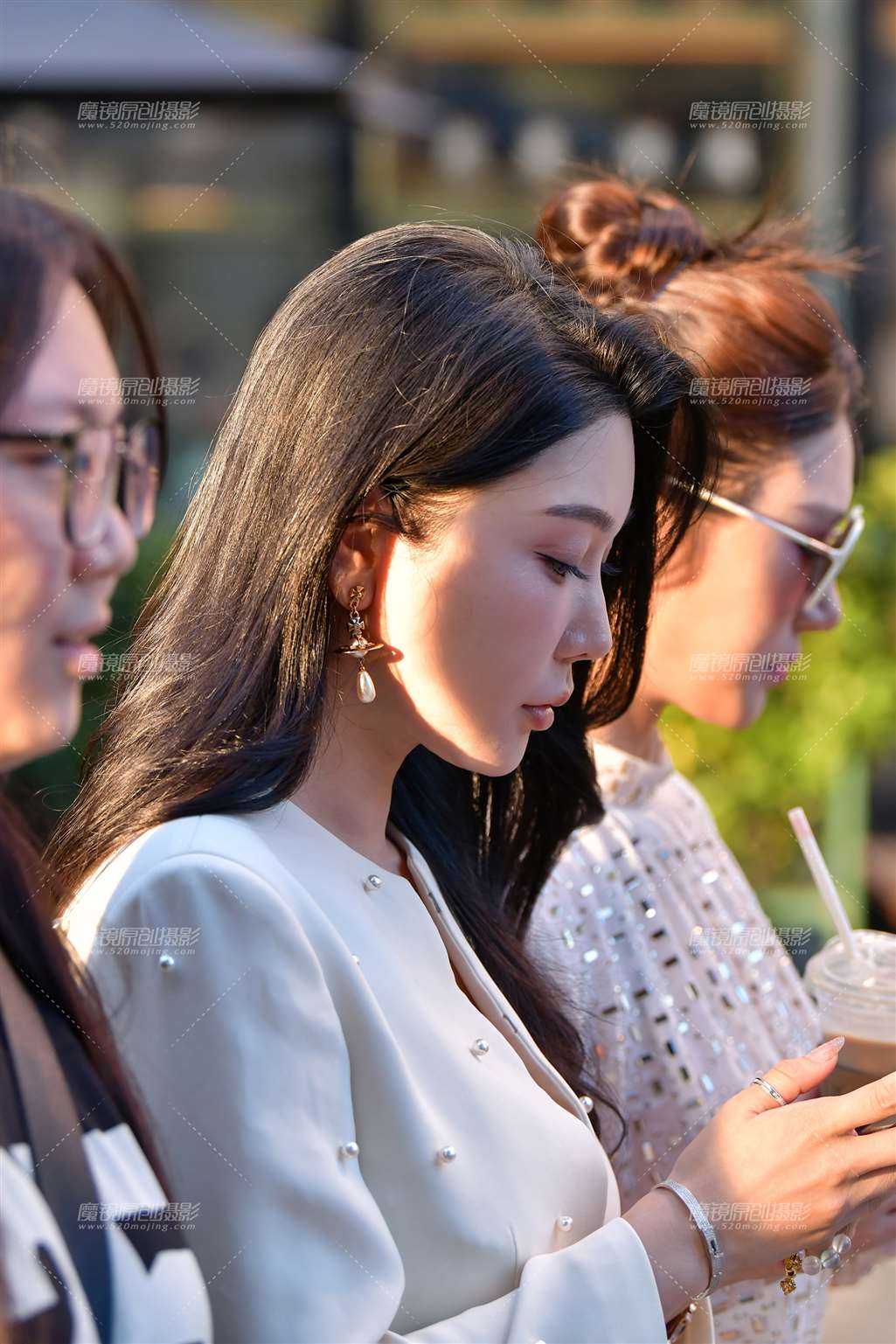 图片[4]-两位漂亮气质美女-街拍流行馆