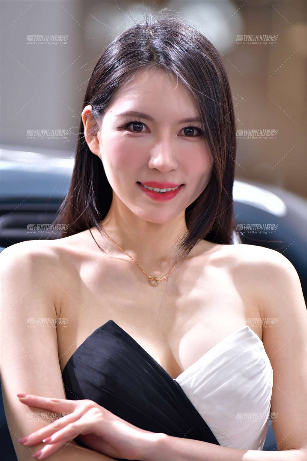 图片[5]-黑白长裙车模美女-街拍流行馆