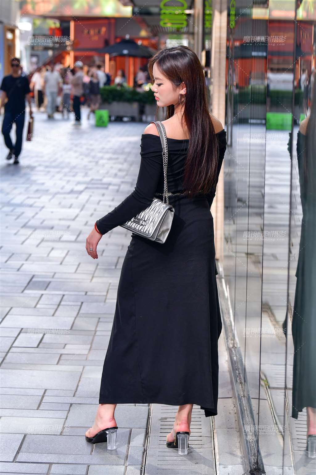 图片[2]-闺蜜高跟高挑美女-街拍流行馆