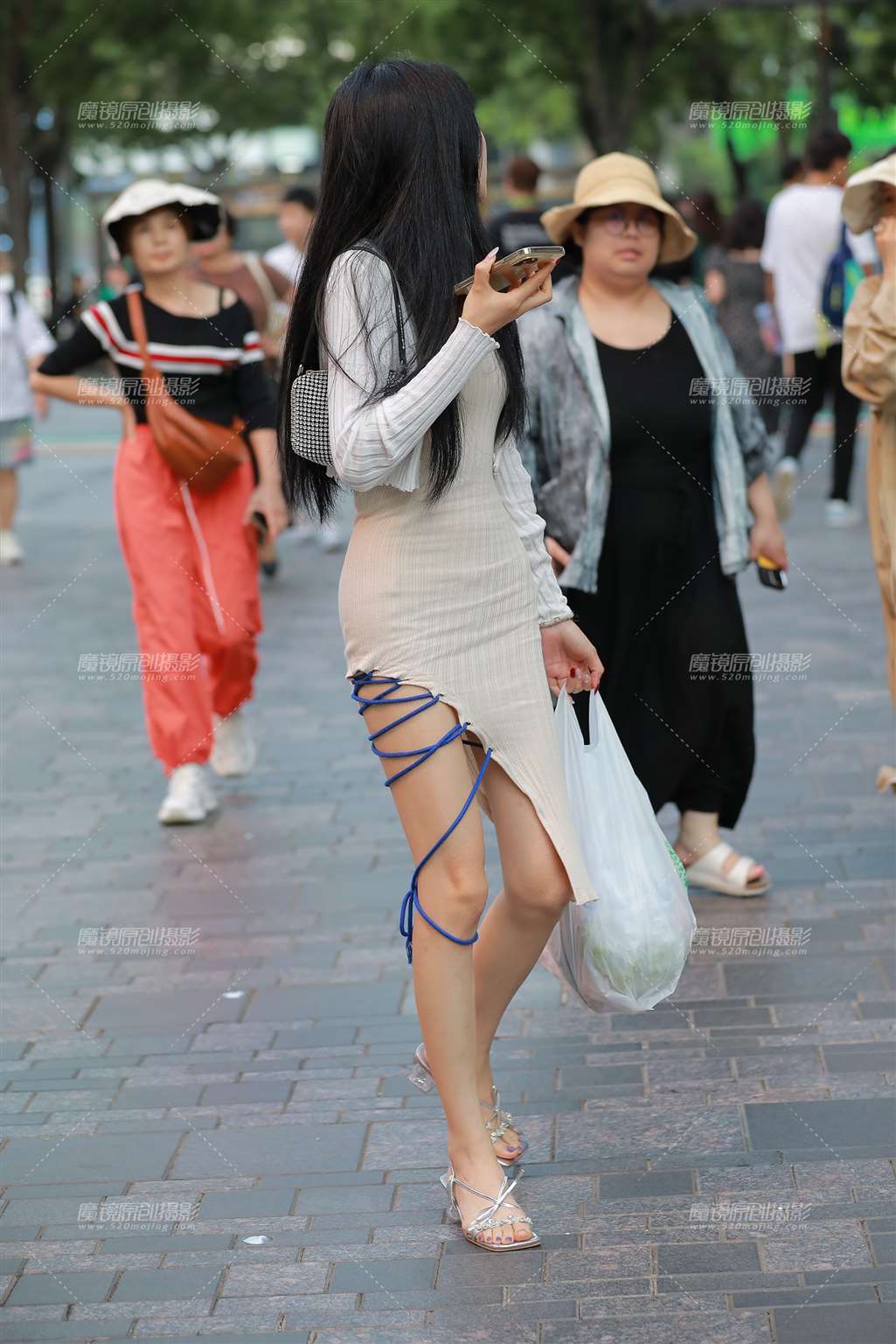 图片[5]-紧身包臀裙美女-街拍流行馆