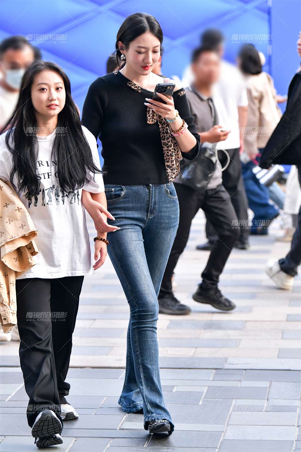 图片[5]-长腿苗条牛仔裤美女-街拍流行馆